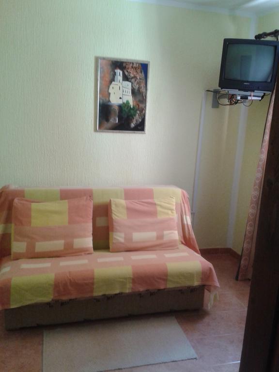 Guesthouse Lautasevic Petrovac 外观 照片